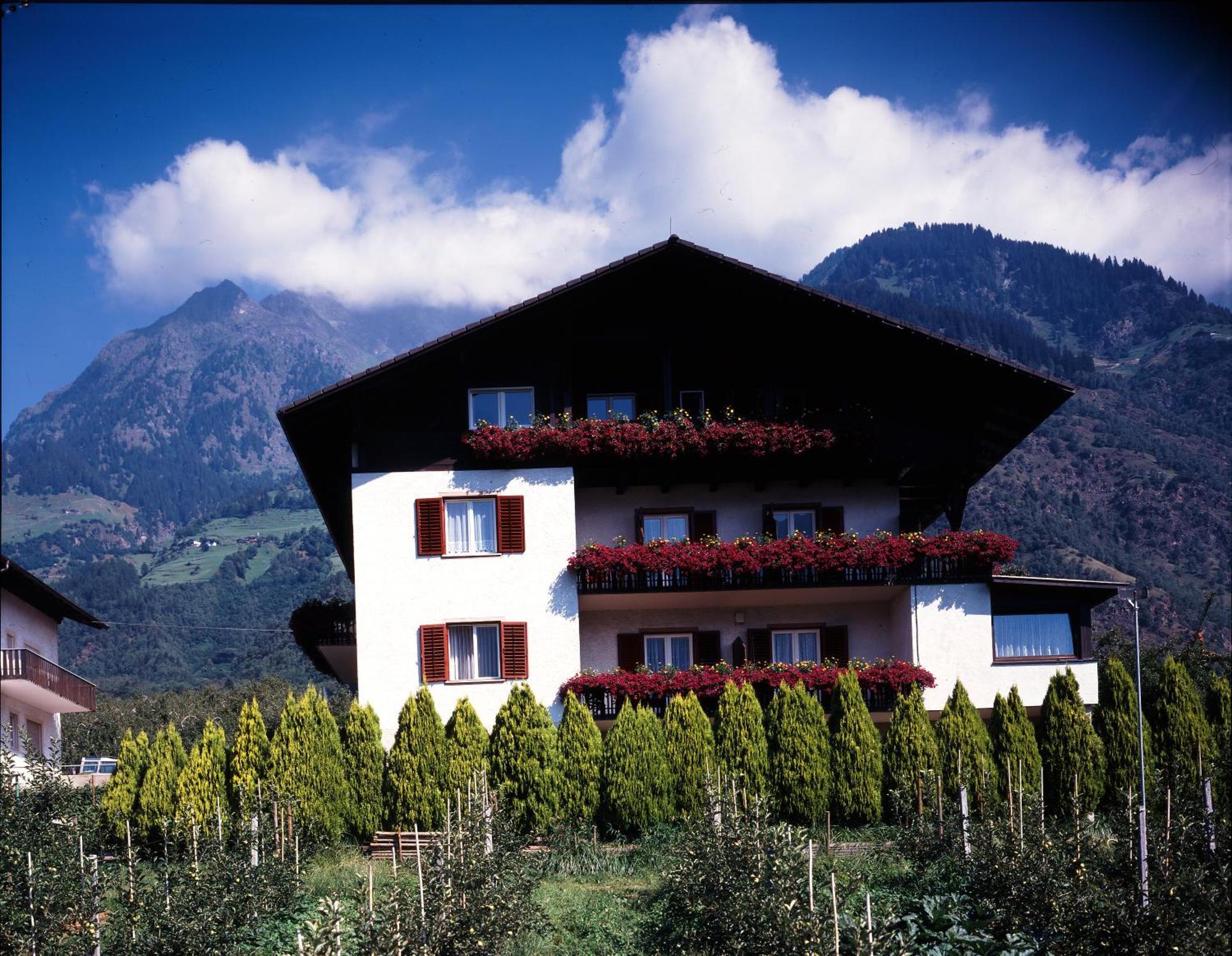 Pfoestlhof Bed & Breakfast Парчинес Екстериор снимка